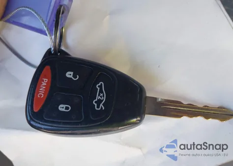 2005 Chrysler 300C z USA, uszkodzony, nr VIN 2C3JA63H85H572267